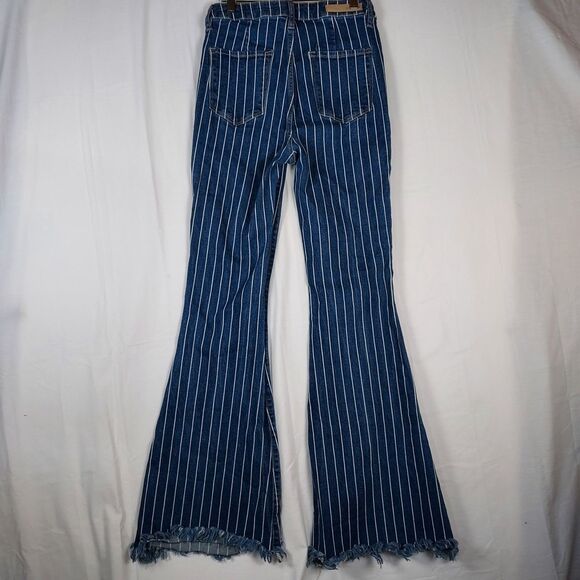 Cello Pinstripe Flare Jeans Women’s 7 Blue Denim Boho Y2K Raw Hem Stretch - Picture 2 of 11